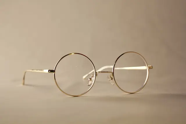 glasses-1616534_640